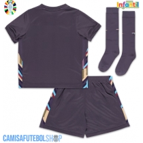 Camisa de time de futebol Inglaterra Replicas 2º Equipamento Infantil Europeu 2024 Manga Curta (+ Calças curtas)